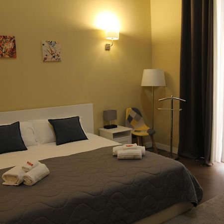 Holiday In Home Suite Archimede Catânia Exterior foto