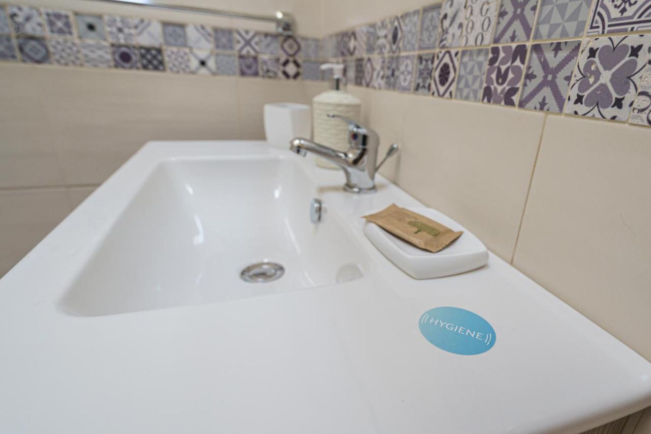 Holiday In Home Suite Archimede Catânia Exterior foto