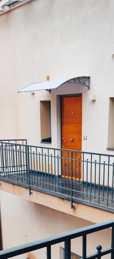 Holiday In Home Suite Archimede Catânia Exterior foto