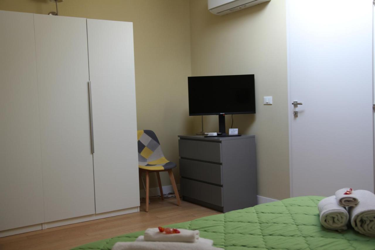 Holiday In Home Suite Archimede Catânia Exterior foto